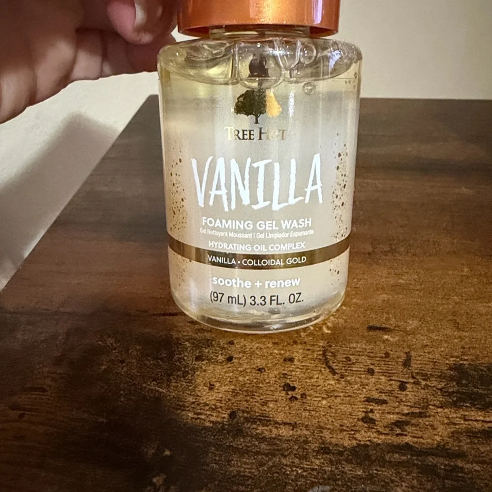 Tree Hut Vanilla Body Care Set - Picture 8 of 10